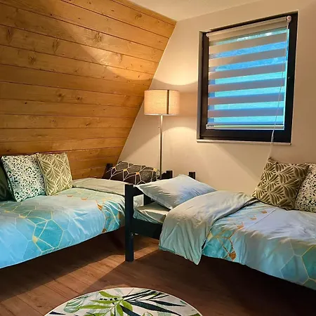 בית נופש Vikend Kuca Vrelo Miljacke